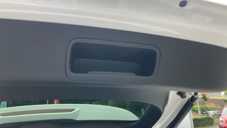 MG HS 1.5 T-GDI Trophy 5dr DCT Petrol Hatchback